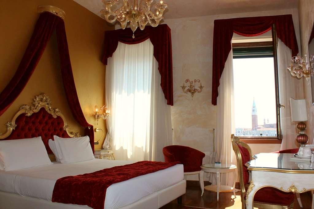 萨沃亚及尤兰达酒店 威尼斯 客房 照片